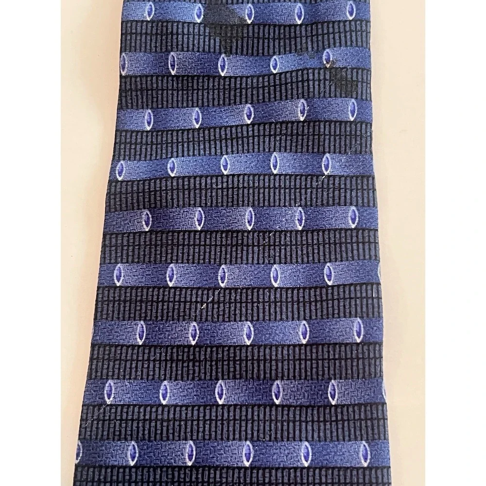 Mondo Uomo Blue Silk ‎ Hand Made In Italy Tie